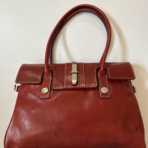 Michael Kors Red Shoulder Bag with Tan Interior, it is new, no 🏷️! Gorgeous